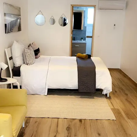 Aparthotel Le Petit Olivier Arles
